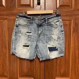 Maurice’s Distressed Shorts. Size 10. 5” inseam